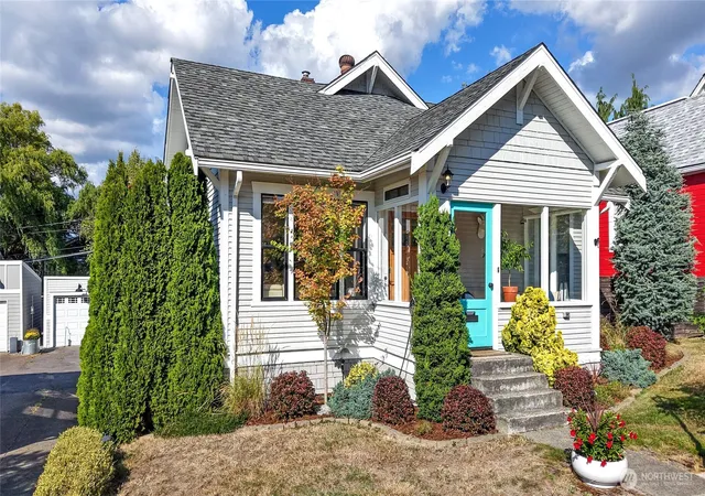 Photo 1 of Sale Pending at 3930 S Ferdinand St, Seattle, WA 98118 | MLS# NWM2586820 | Listing updated on 2026-09-28