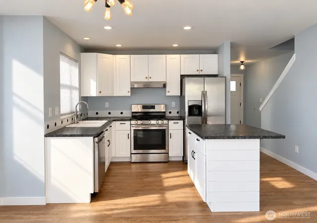Photo 3 of Single family home for sale at 2938 St Paul St, Bellingham, WA 98226 | MLS# NWM2586821 | Listing updated on 2026-10-02