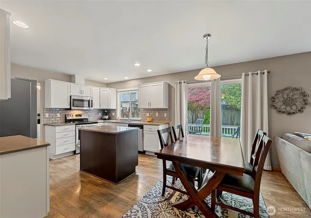 Photo 3 of Single family home for sale at 4613 149th Place SE, Everett, WA 98208 | MLS# NWM2586822 | Listing updated on 2026-10-01
