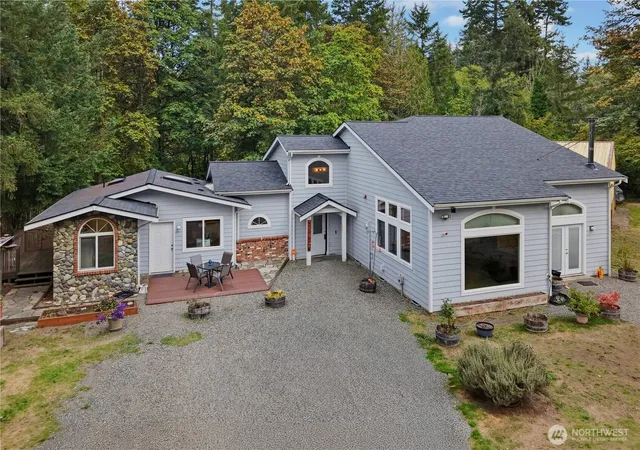Single family home for sale at 26206 244th Avenue SE, Ravensdale, WA 98051 | MLS# NWM2586837