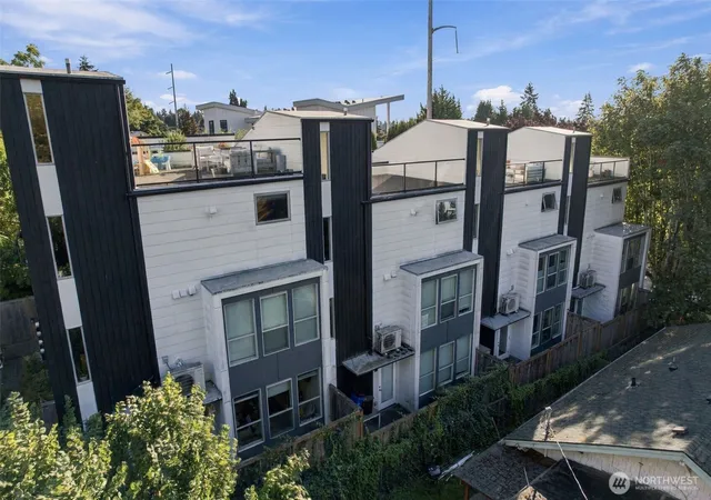 Townhouse for sale at 8644 Delridge SW #B, Seattle, WA 98106 | MLS# NWM2586839