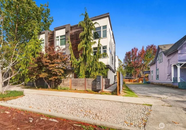 Townhouse for sale at 304 26th Avenue S #C, Seattle, WA 98144 | MLS# NWM2586843