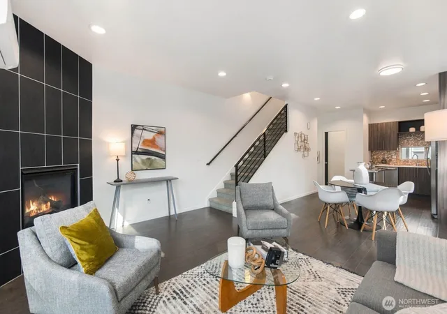 Photo 4 of Townhouse for sale at 304 26th Avenue S #C, Seattle, WA 98144 | MLS# NWM2586843 | Listing updated on 2026-09-30