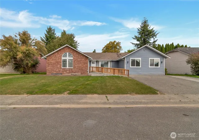 Photo 1 of Single family home for sale at 808 Sauk Mountain Dr, Sedro Woolley, WA 98284 | MLS# NWM2586845 | Listing updated on 2026-09-30