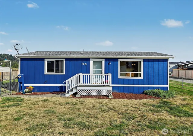 Photo 3 of Manufactured home for sale at 116 3rd Avenue Nw, Pacific, WA 98047 | MLS# NWM2586852 | Listing updated on 2026-09-27