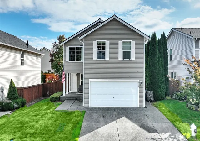 Photo 3 of Single family home for sale at 18128 168th Way SE, Renton, WA 98058 | MLS# NWM2586854 | Listing updated on 2026-09-25