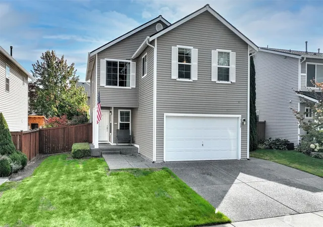 Photo 4 of Single family home for sale at 18128 168th Way SE, Renton, WA 98058 | MLS# NWM2586854 | Listing updated on 2026-09-25