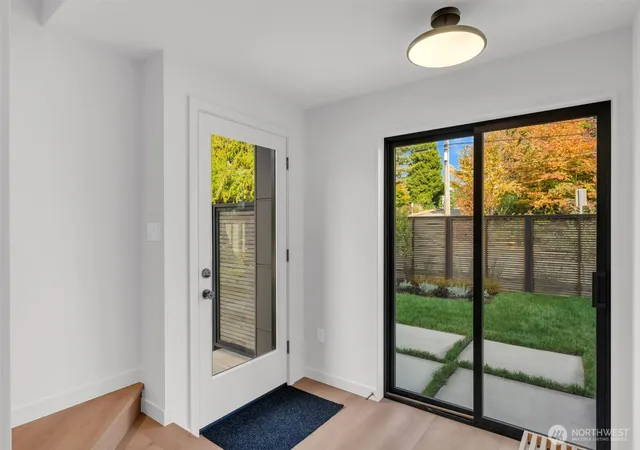 Photo 3 of Single family home for sale at 5201 S Holly St, Seattle, WA 98118 | MLS# NWM2586855 | Listing updated on 2026-10-01