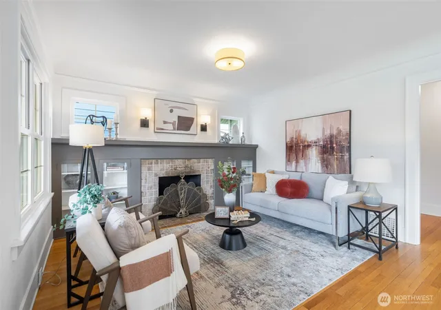 Photo 3 of Single family home for sale at 7916 Renton Ave S, Seattle, WA 98118 | MLS# NWM2586856 | Listing updated on 2026-10-23