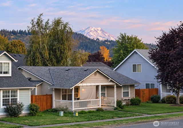 Photo 4 of Single family home for sale at 15419 Daffodil St Ct E, Sumner, WA 98390 | MLS# NWM2586858 | Listing updated on 2026-09-25