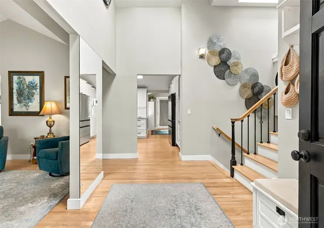 Photo 3 of Single family home for sale at 425 Jasmine Pl NW, Issaquah, WA 98027 | MLS# NWM2586859 | Listing updated on 2026-10-01