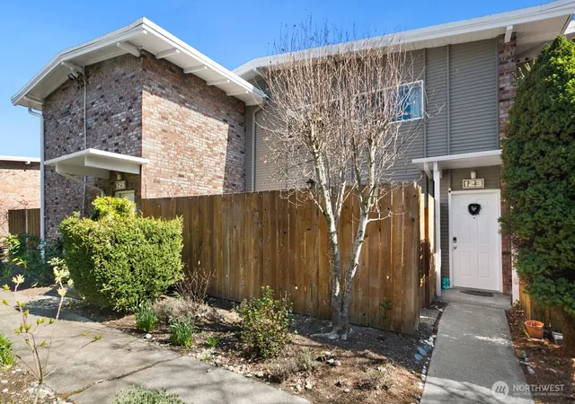 Photo 1 of Townhouse for sale at 12242 Se 59th Street #123, Bellevue, WA 98006 | MLS# NWM2586863 | Listing updated on 2026-09-25