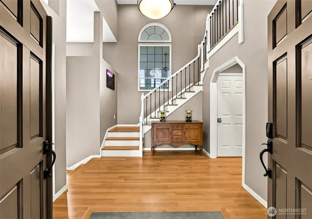 Photo 3 of Single family home for sale at 26257 SE 162 Place, Issaquah, WA 98027 | MLS# NWM2586878 | Listing updated on 2026-09-28