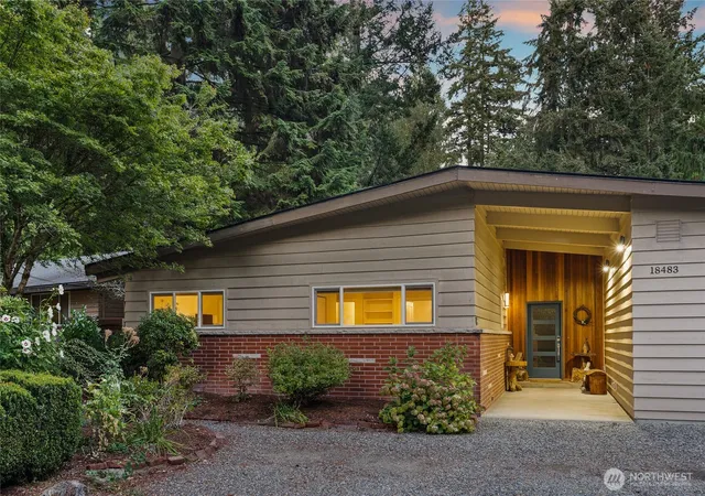 Photo 2 of Single family home for sale at 18483 47th Place Ne, Lake Forest Park, WA 98155 | MLS# NWM2586884 | Listing updated on 2026-10-02