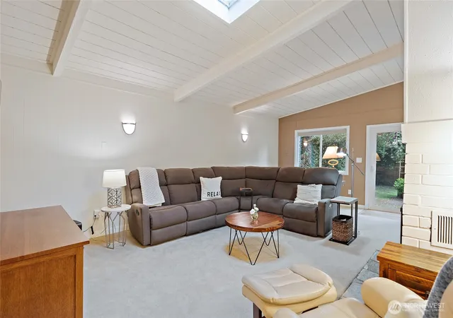 Photo 4 of Single family home for sale at 18483 47th Place NE, Lake Forest Park, WA 98155 | MLS# NWM2586884 | Listing updated on 2026-10-02