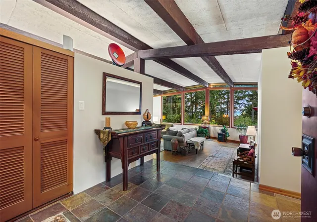 Photo 3 of Sale Pending at 1891 SW 170th Street, Normandy Park, WA 98166 | MLS# NWM2586888 | Listing updated on 2026-10-01