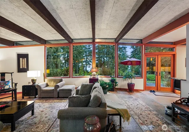 Photo 4 of Sale Pending at 1891 SW 170th Street, Normandy Park, WA 98166 | MLS# NWM2586888 | Listing updated on 2026-10-01