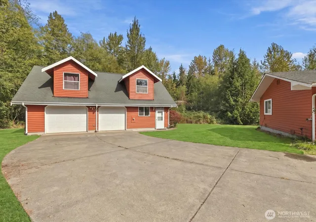 Photo 2 of Sale Pending at 21621 108th Street Se, Snohomish, WA 98290 | MLS# NWM2586898 | Listing updated on 2026-09-30