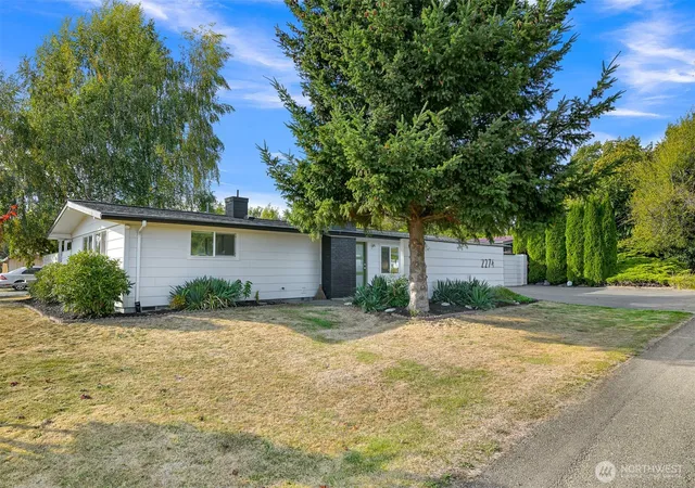 Photo 1 of Single family home for sale at 2274 Hawthorne St, Ferndale, WA 98248 | MLS# NWM2586899 | Listing updated on 2026-09-25
