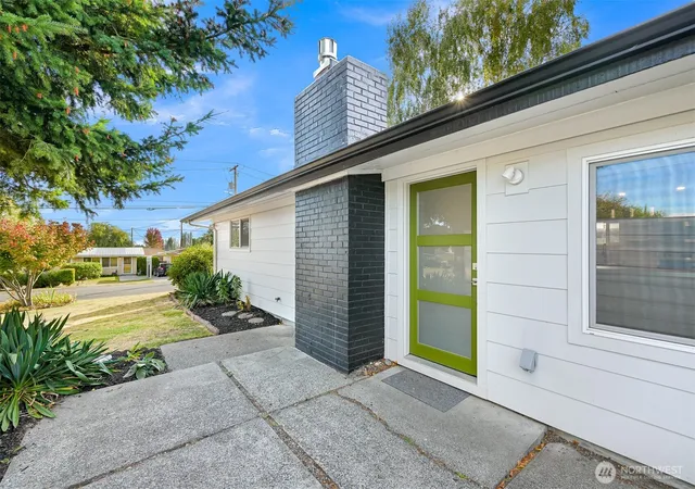 Photo 3 of Single family home for sale at 2274 Hawthorne St, Ferndale, WA 98248 | MLS# NWM2586899 | Listing updated on 2026-09-25