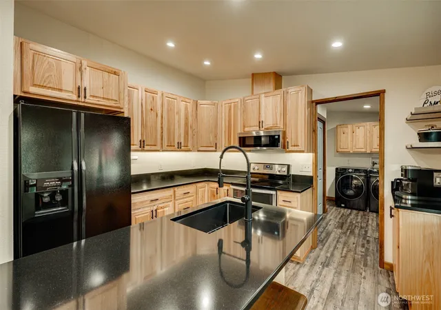 Photo 3 of Sale Pending at 144 Paradise Acres Rd, Kalama, WA 98625 | MLS# NWM2586900 | Listing updated on 2026-09-29