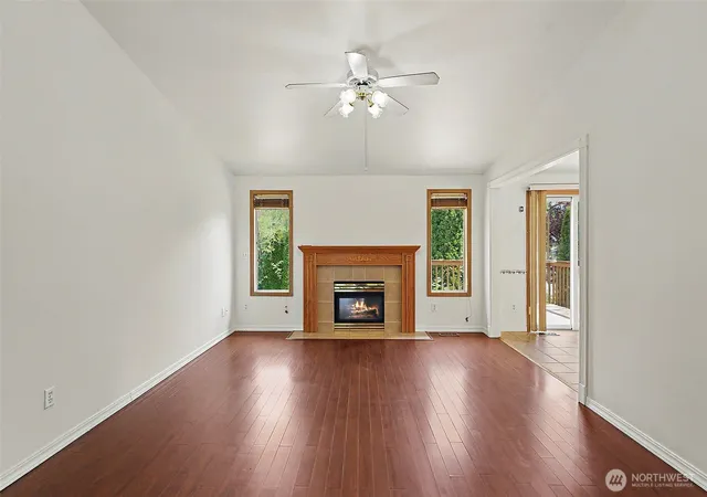 Photo 4 of Single family home for sale at 3011 12th Street Pl SW, Puyallup, WA 98373 | MLS# NWM2586907 | Listing updated on 2026-09-25