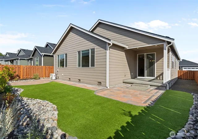 Photo 2 of Single family home for sale at 2631 Acer Loop Se, Olympia, WA 98513 | MLS# NWM2586917 | Listing updated on 2026-09-28