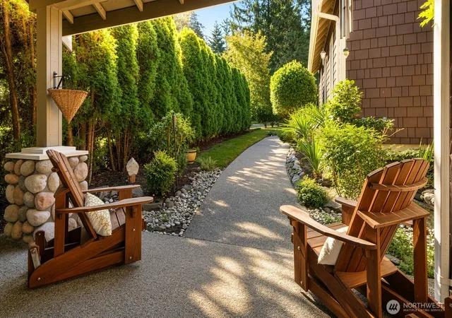 Photo 3 of Single family home for sale at 11612 Ne 107th Lane, Kirkland, WA 98033 | MLS# NWM2586918 | Listing updated on 2026-10-01