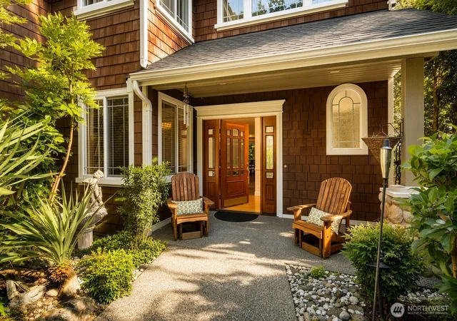 Photo 3 of Single family home for sale at 11612 NE 107th Lane, Kirkland, WA 98033 | MLS# NWM2586918 | Listing updated on 2026-10-01