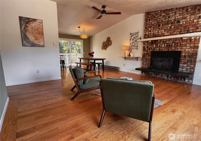 Photo 2 of Single family home for sale at 2105 Seabreeze Pl, Port Angeles, WA 98363 | MLS# NWM2586931 | Listing updated on 2026-09-30