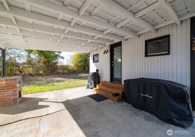 Photo 4 of Single family home for sale at 1307 SW Johnson Ave Ct, Chehalis, WA 98532 | MLS# NWM2586935 | Listing updated on 2026-09-25