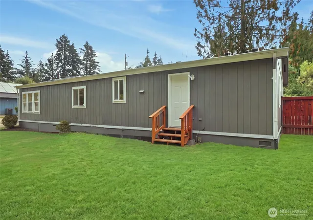 Photo 3 of Sale Pending at 7907 174th Street Ct E, Puyallup, WA 98375 | MLS# NWM2586940 | Listing updated on 2026-10-26