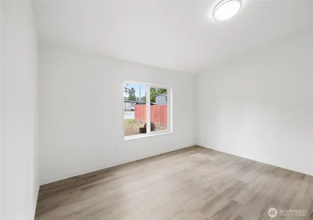 Photo 4 of Sale Pending at 7907 174th Street Ct E, Puyallup, WA 98375 | MLS# NWM2586940 | Listing updated on 2026-09-29