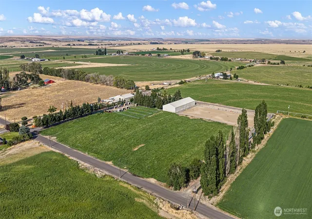 Photo 3 of Single family home for sale at 18463 Rd B NE, Soap Lake, WA 98851 | MLS# NWM2586946 | Listing updated on 2026-09-28