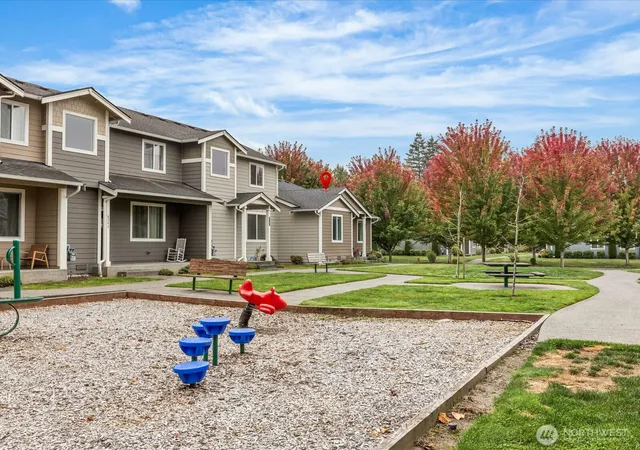 Photo 4 of Sale Pending at 8331 175th Street E, Puyallup, WA 98375 | MLS# NWM2586953 | Listing updated on 2026-10-18