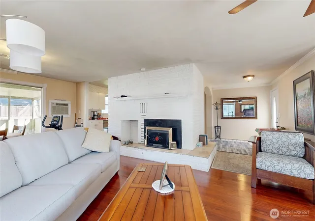 Photo 3 of Single family home for sale at 125 Scenic View Dr, College Place, WA 99324 | MLS# NWM2586968 | Listing updated on 2026-09-25