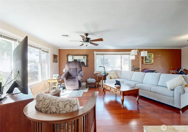 Photo 4 of Single family home for sale at 125 Scenic View Dr, College Place, WA 99324 | MLS# NWM2586968 | Listing updated on 2026-09-25