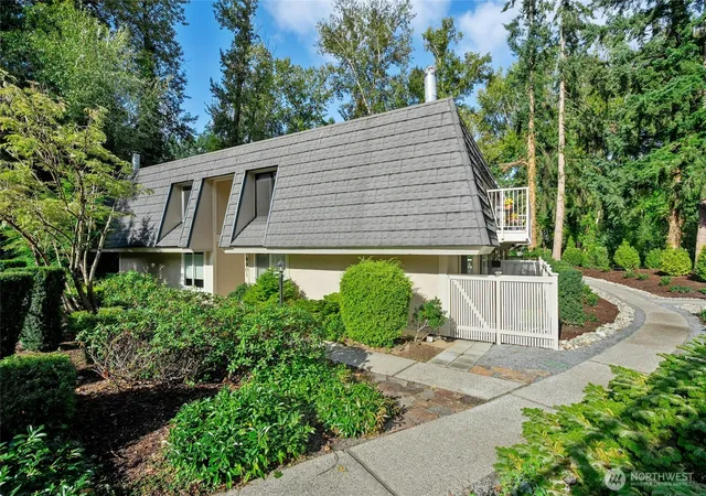 Photo 2 of Condo for sale at 9901 Ne 124th Street #504, Kirkland, WA 98034 | MLS# NWM2586970 | Listing updated on 2026-10-01