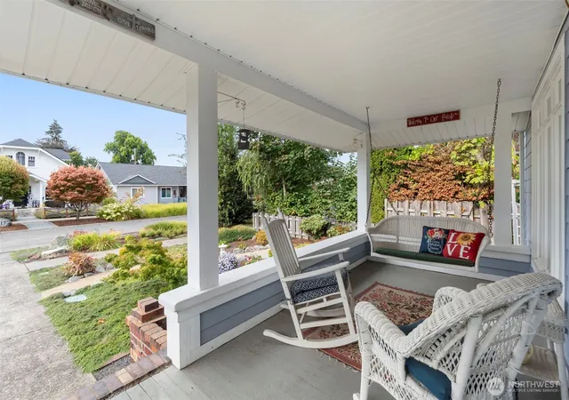 Photo 3 of Single family home for sale at 718 G St, Centralia, WA 98531 | MLS# NWM2586975 | Listing updated on 2026-09-28