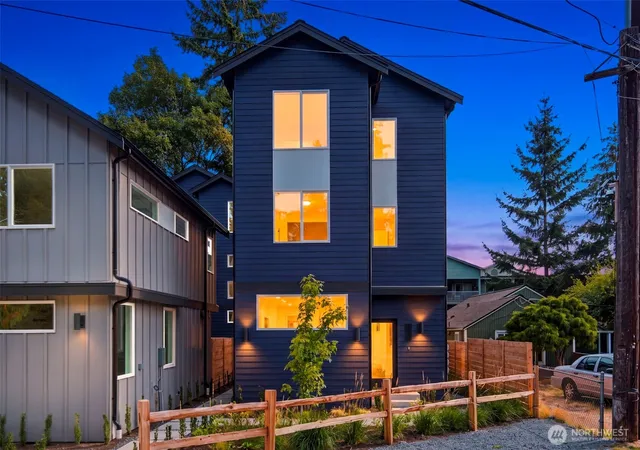 Photo 1 of Single family home for sale at 12032 Hiram Pl Ne, Seattle, WA 98125 | MLS# NWM2586982 | Listing updated on 2026-09-29