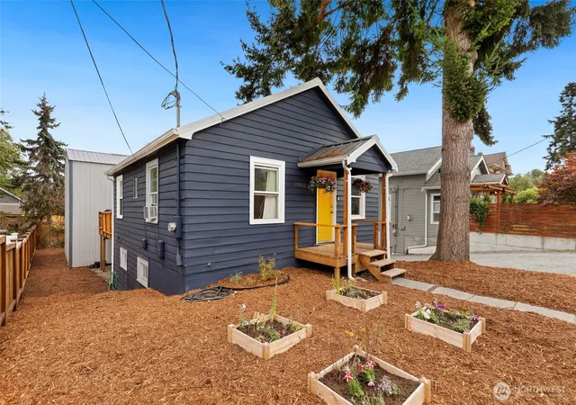Single family home for sale at 13018 41st Avenue S, Tukwila, WA 98168 | MLS# NWM2586984