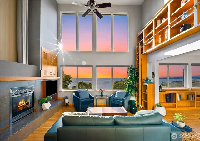 Photo 2 of Condo for sale at 106 N State St, Bellingham, WA 98225 | MLS# NWM2586985 | Listing updated on 2026-09-30
