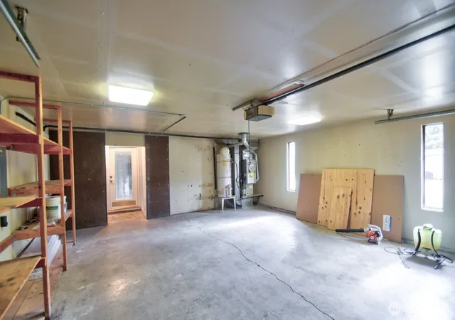 Photo 4 of Single family home for sale at 5328 Stikes Ct SE, Lacey, WA 98503 | MLS# NWM2586991 | Listing updated on 2026-09-30