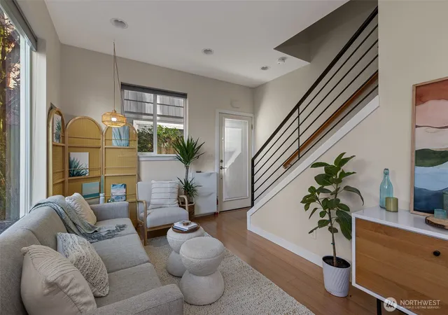 Photo 2 of Sale Pending at 3421 Beacon Ave S, Seattle, WA 98144 | MLS# NWM2586992 | Listing updated on 2026-10-01