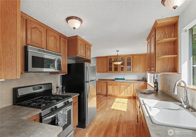 Photo 4 of Land for sale at 11617 7th Avenue SW, Seattle, WA 98146 | MLS# NWM2587000 | Listing updated on 2026-09-25