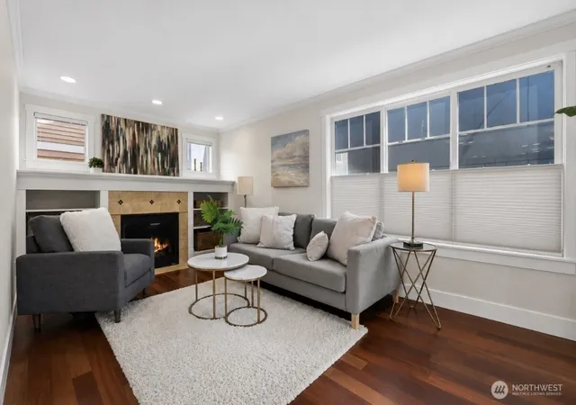Photo 3 of Townhouse for sale at 5013 40th Avenue NE, Seattle, WA 98105 | MLS# NWM2587001 | Listing updated on 2026-09-30