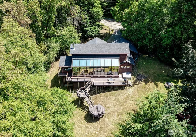 Photo 1 of Single family home for sale at 29601 131 Avenue Sw, Vashon, WA 98070 | MLS# NWM2587003 | Listing updated on 2026-09-25
