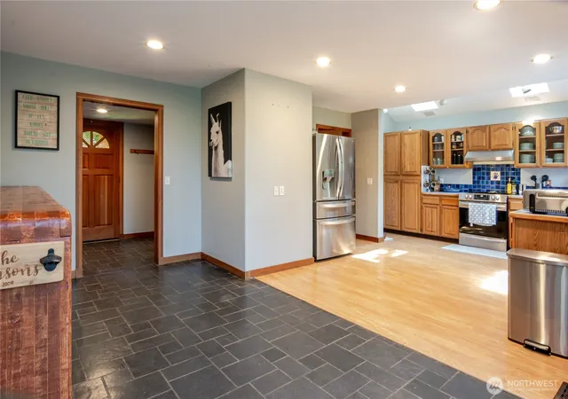 Photo 3 of Single family home for sale at 29601 131 Avenue SW, Vashon, WA 98070 | MLS# NWM2587003 | Listing updated on 2026-09-25