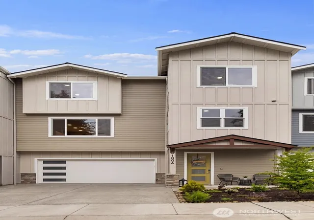 Photo 2 of Townhouse for sale at 1804 25th Street, Snohomish, WA 98290 | MLS# NWM2587005 | Listing updated on 2026-09-27