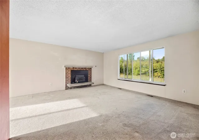 Photo 3 of Sale Pending at 1807 9th Street SW, Puyallup, WA 98371 | MLS# NWM2587007 | Listing updated on 2026-10-01
